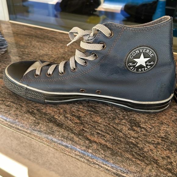 Boutique Limited edition Converse all stars. Navy/Grey Leather with black sole. - Picture 6 of 6